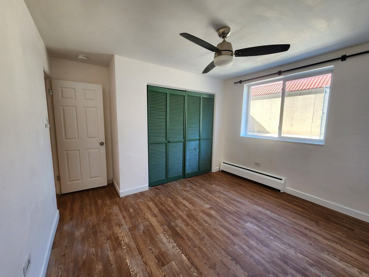 656 N Logan St #1 - Photo 6 of 6