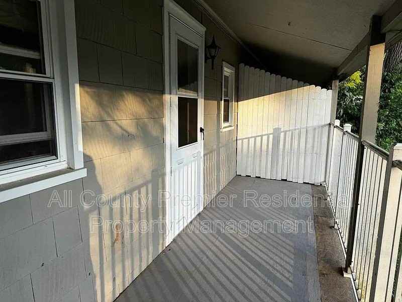 4 Stockton Sergeantsville Rd #3 - Photo 3 of 9