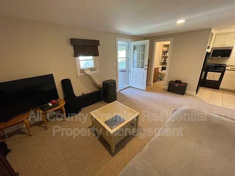 4 Stockton Sergeantsville Rd #3 - Photo 4 of 9