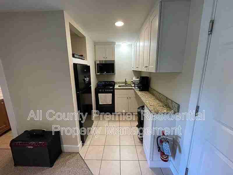 4 Stockton Sergeantsville Rd #3 - Photo 6 of 9