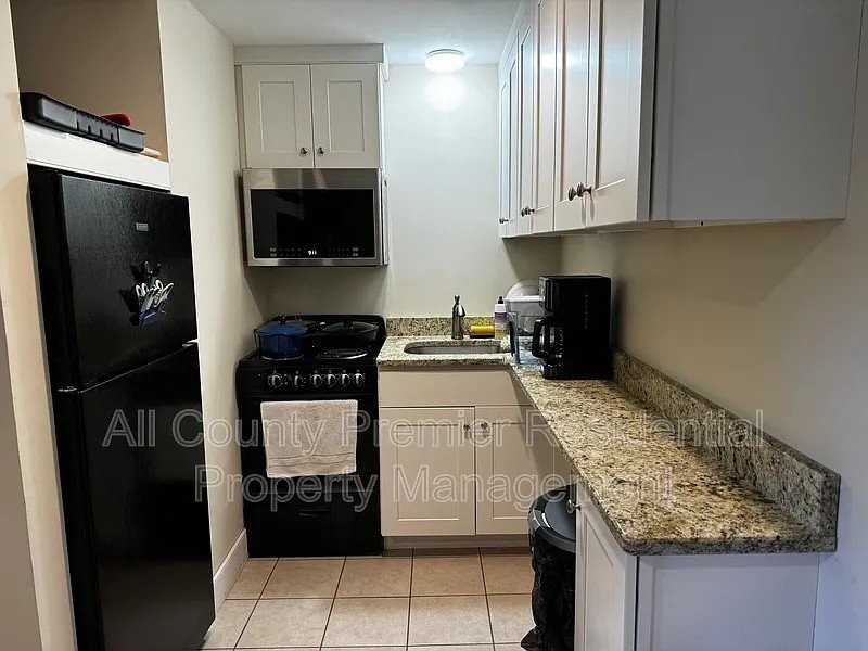 4 Stockton Sergeantsville Rd #3 - Photo 7 of 9