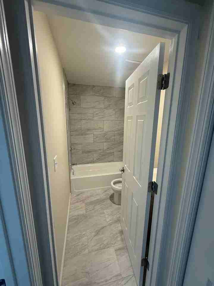 219 Redmond St #201 - Photo 6 of 6