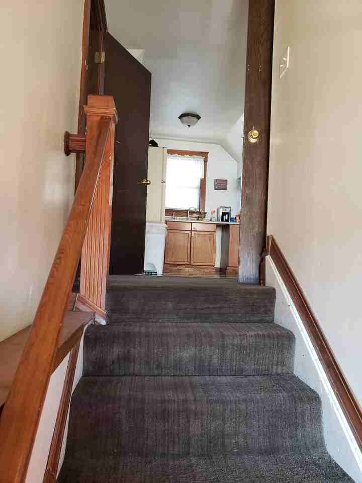 521 W 10th St #3 - Photo 2 of 16