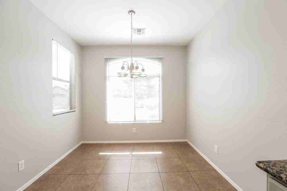 3729 W Apollo Rd - Photo 5 of 11