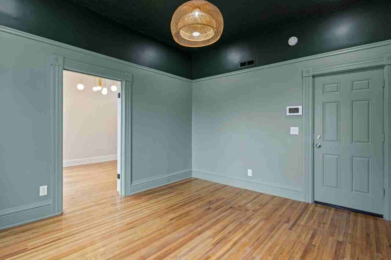 853 Meigs St #A - Photo 3 of 13
