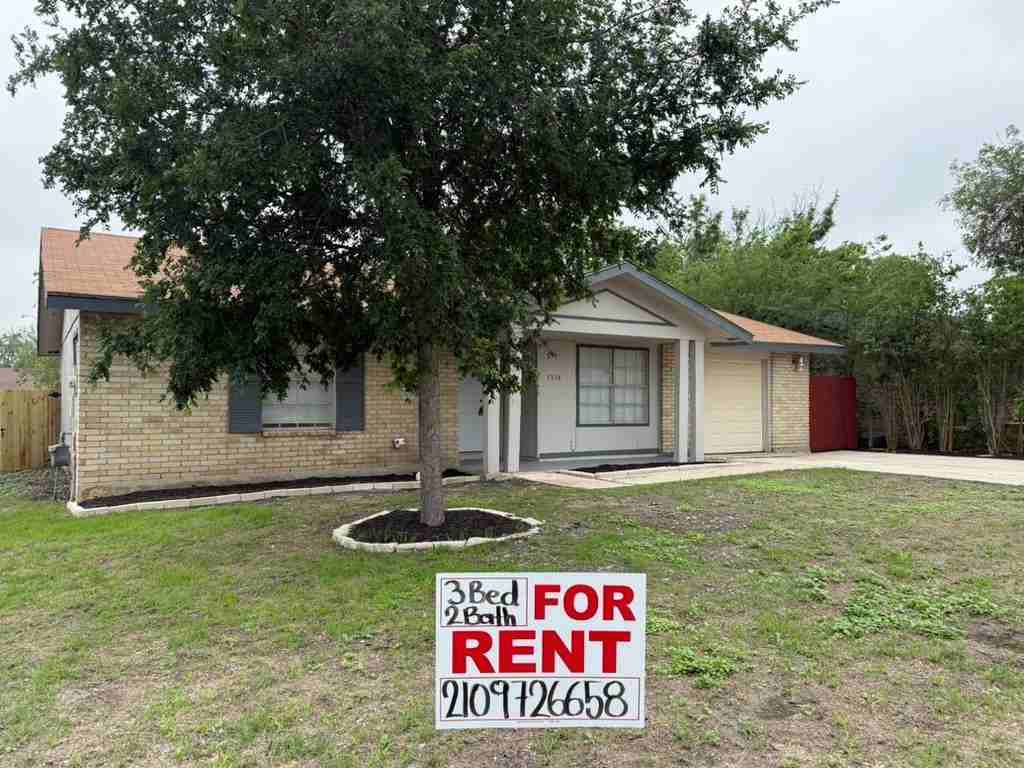 7318 Glen Trl - Photo 3 of 16