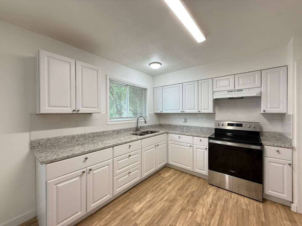 7318 Glen Trl - Photo 7 of 16