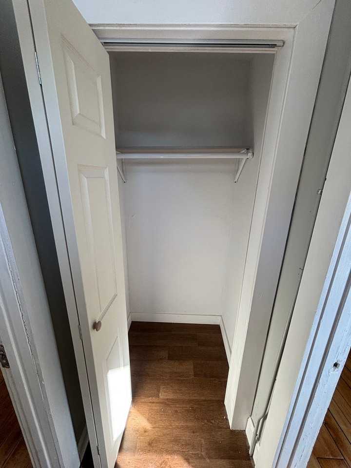 50 Adelaide Ave #1 - Photo 3 of 17