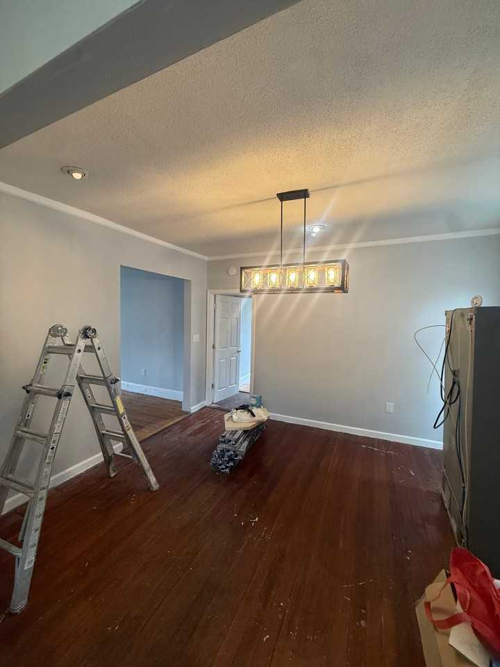 36 Lincoln St #1 - Photo 4 of 11