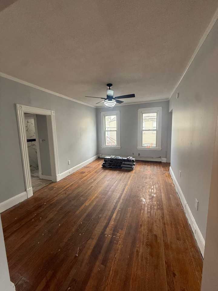 36 Lincoln St #1 - Photo 6 of 11