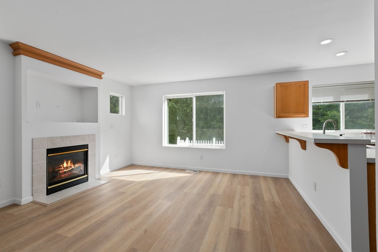 4817 147th Pl Se - Photo 6 of 19