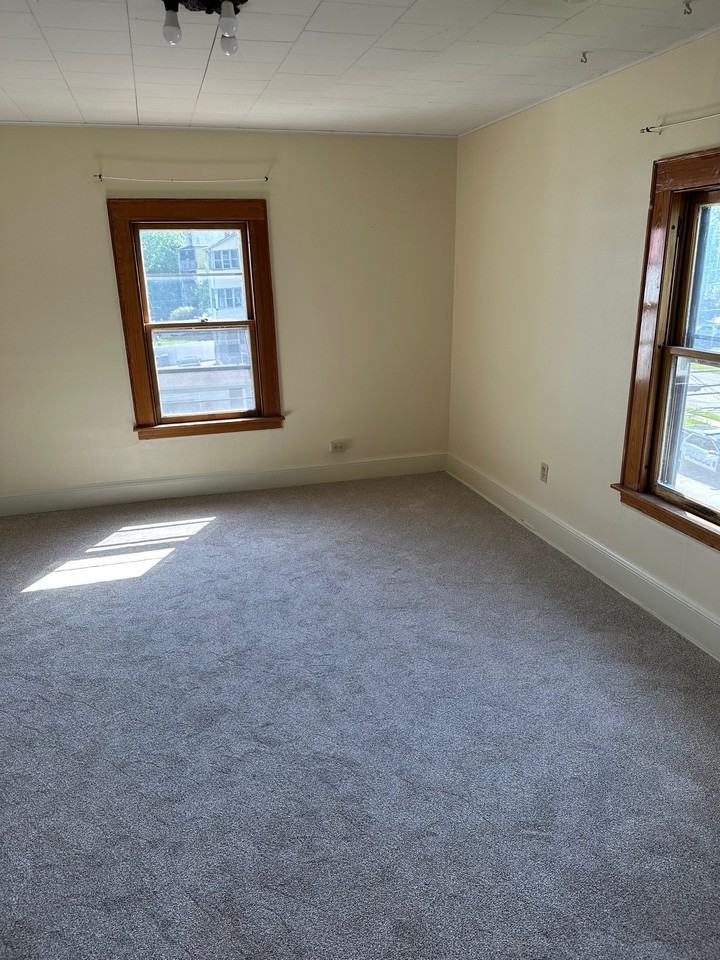 398 East St #3 - Photo 6 of 10