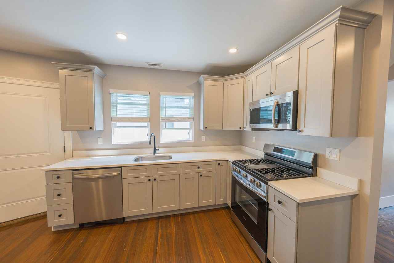 42 Vernal St - Photo 2 of 14