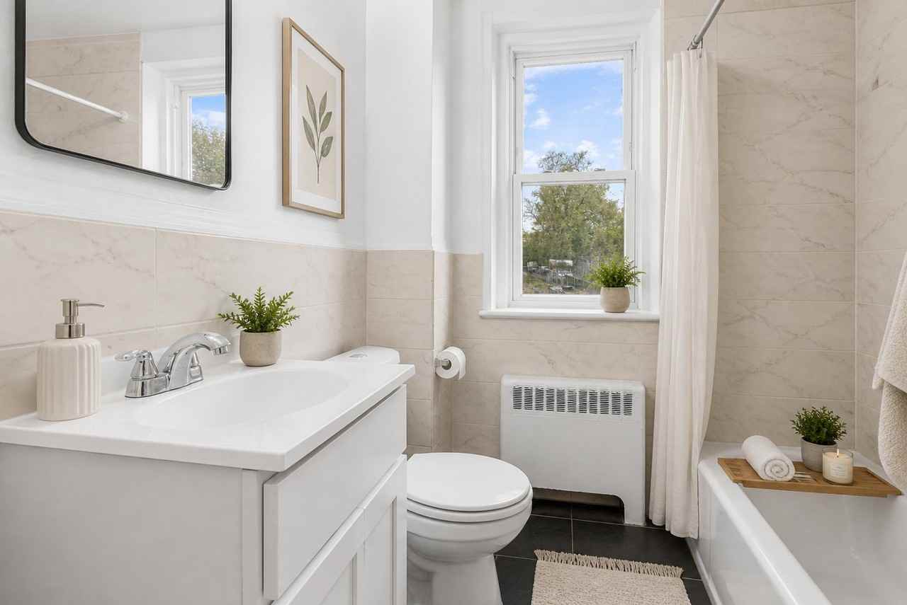 6201 N 15th St #111 - Photo 4 of 12