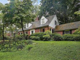 5806 Kenmore Rd - Photo 1 of 1