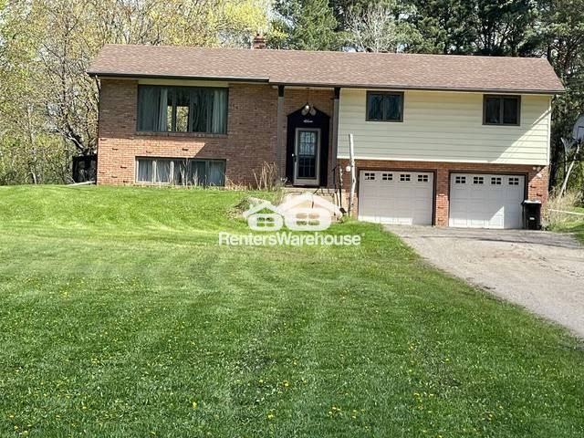 1241 Holly Dr E - Photo 2 of 14