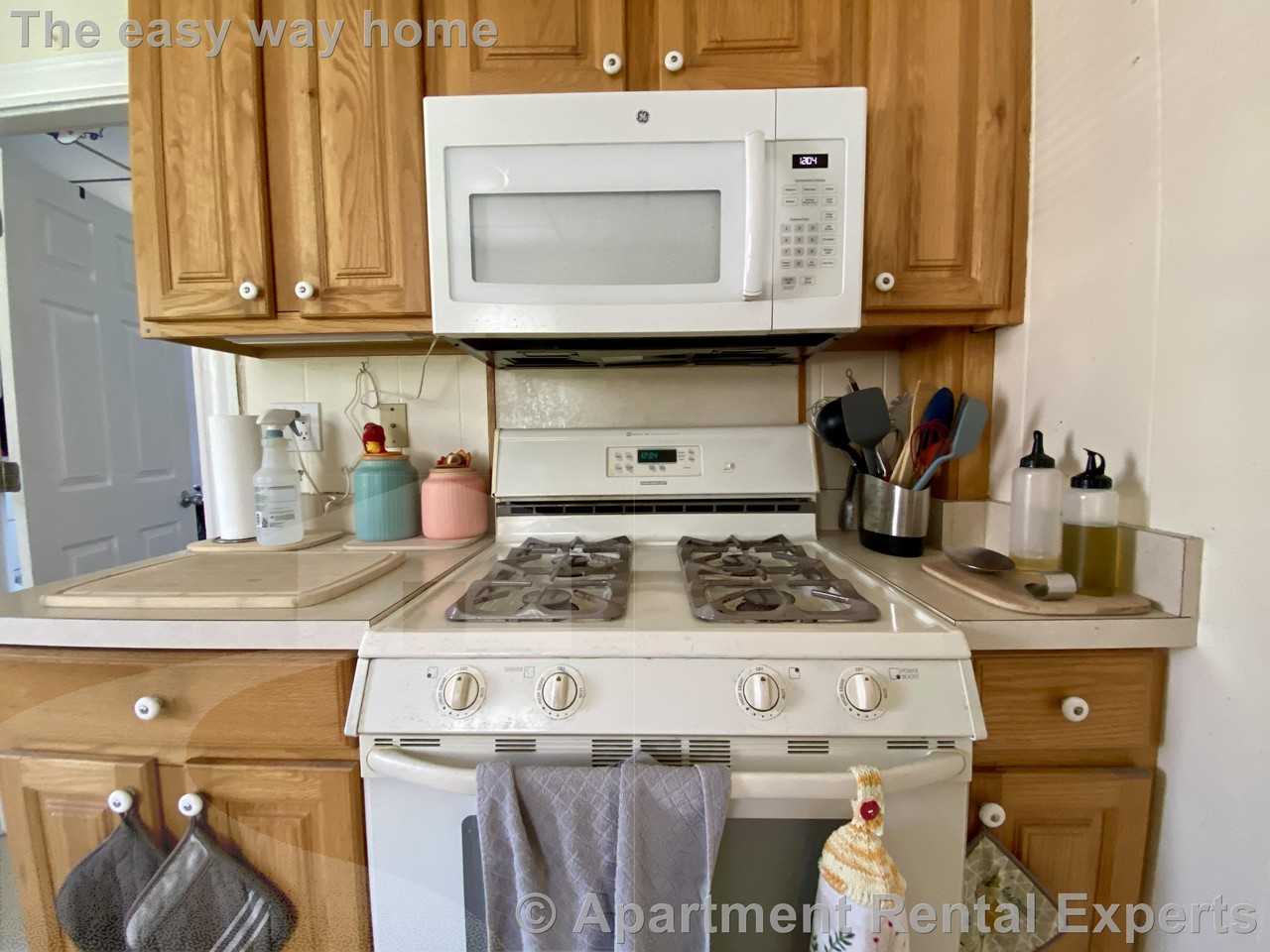 12 Craigie St #4 - Photo 2 of 11
