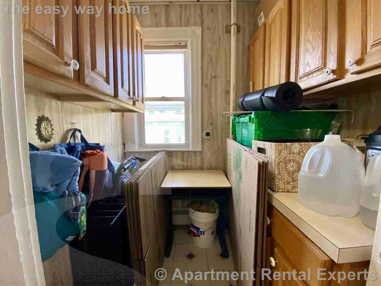 12 Craigie St #4 - Photo 4 of 11