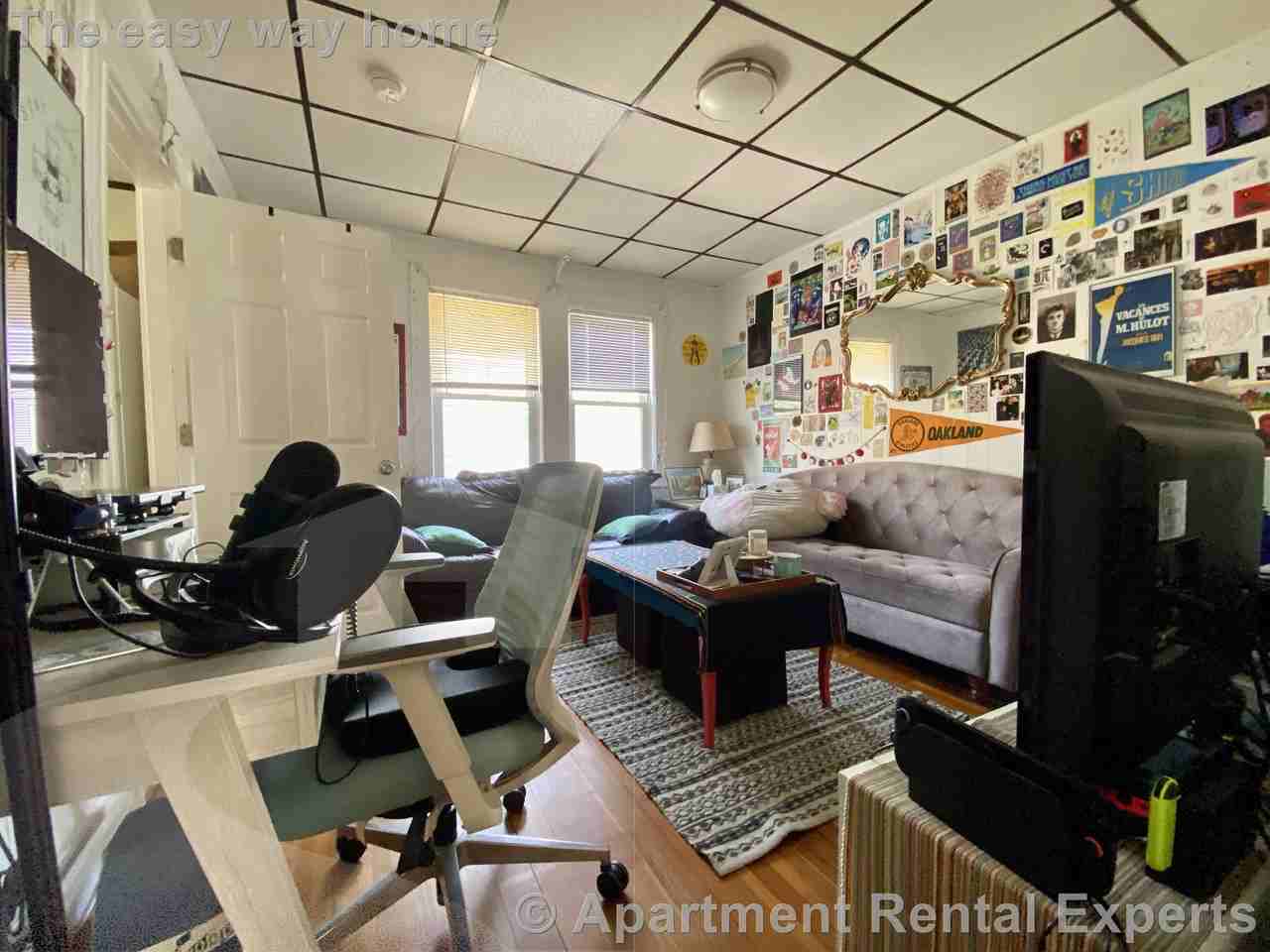 12 Craigie St #4 - Photo 7 of 11