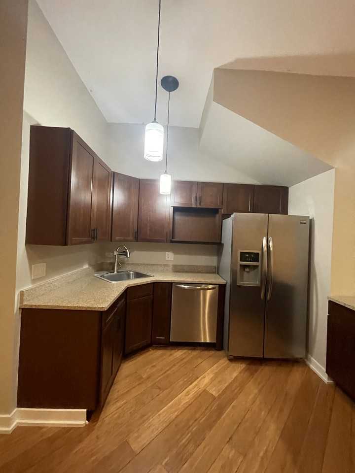 3756 W Windsor Ave #1 - Photo 3 of 8