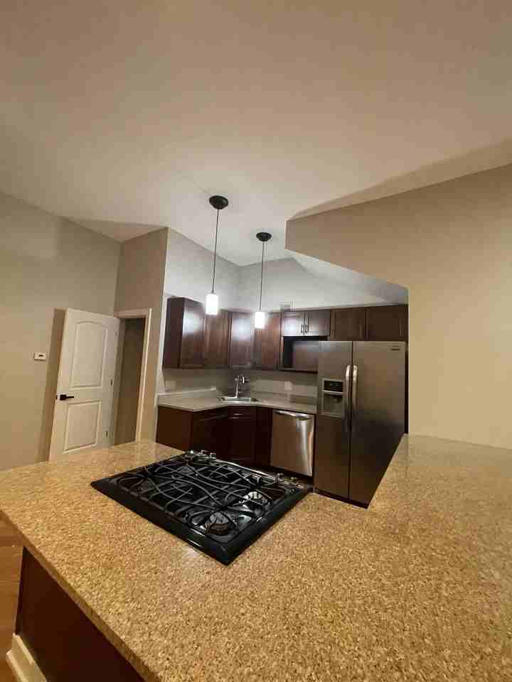 3756 W Windsor Ave #1 - Photo 4 of 8