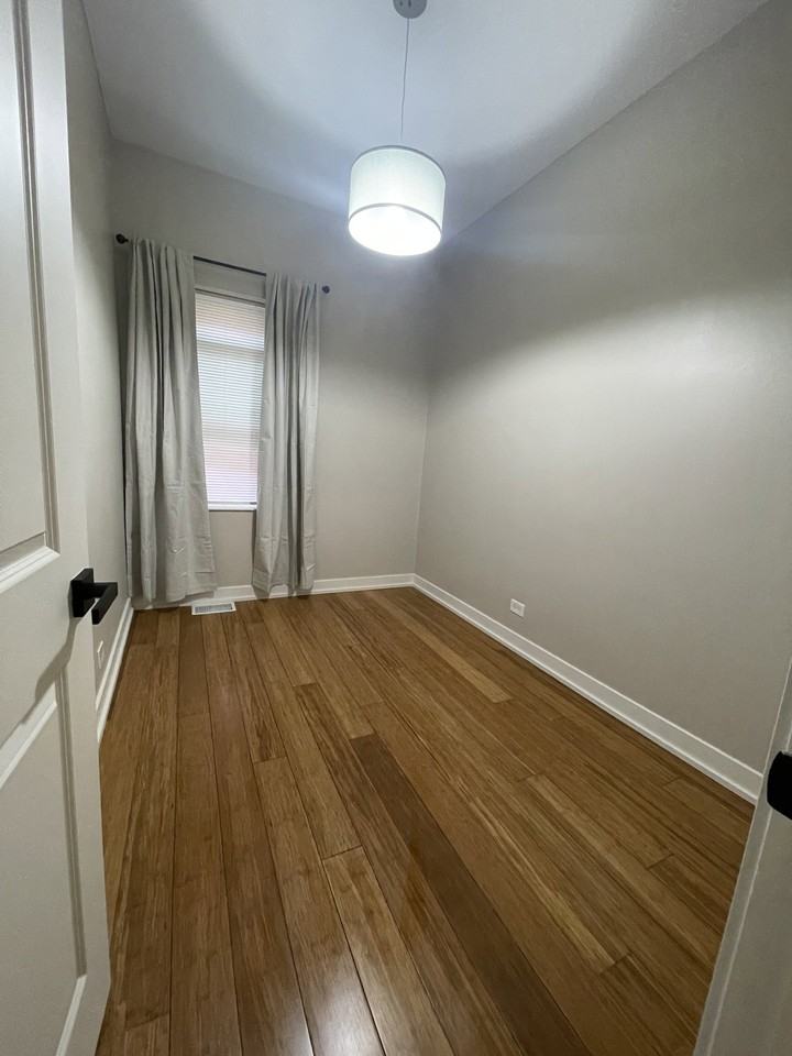 3756 W Windsor Ave #1 - Photo 5 of 8