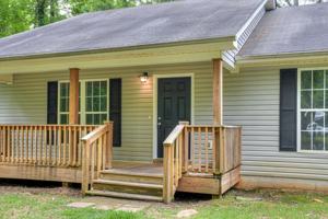 featured image of 746 Hamilton Rd