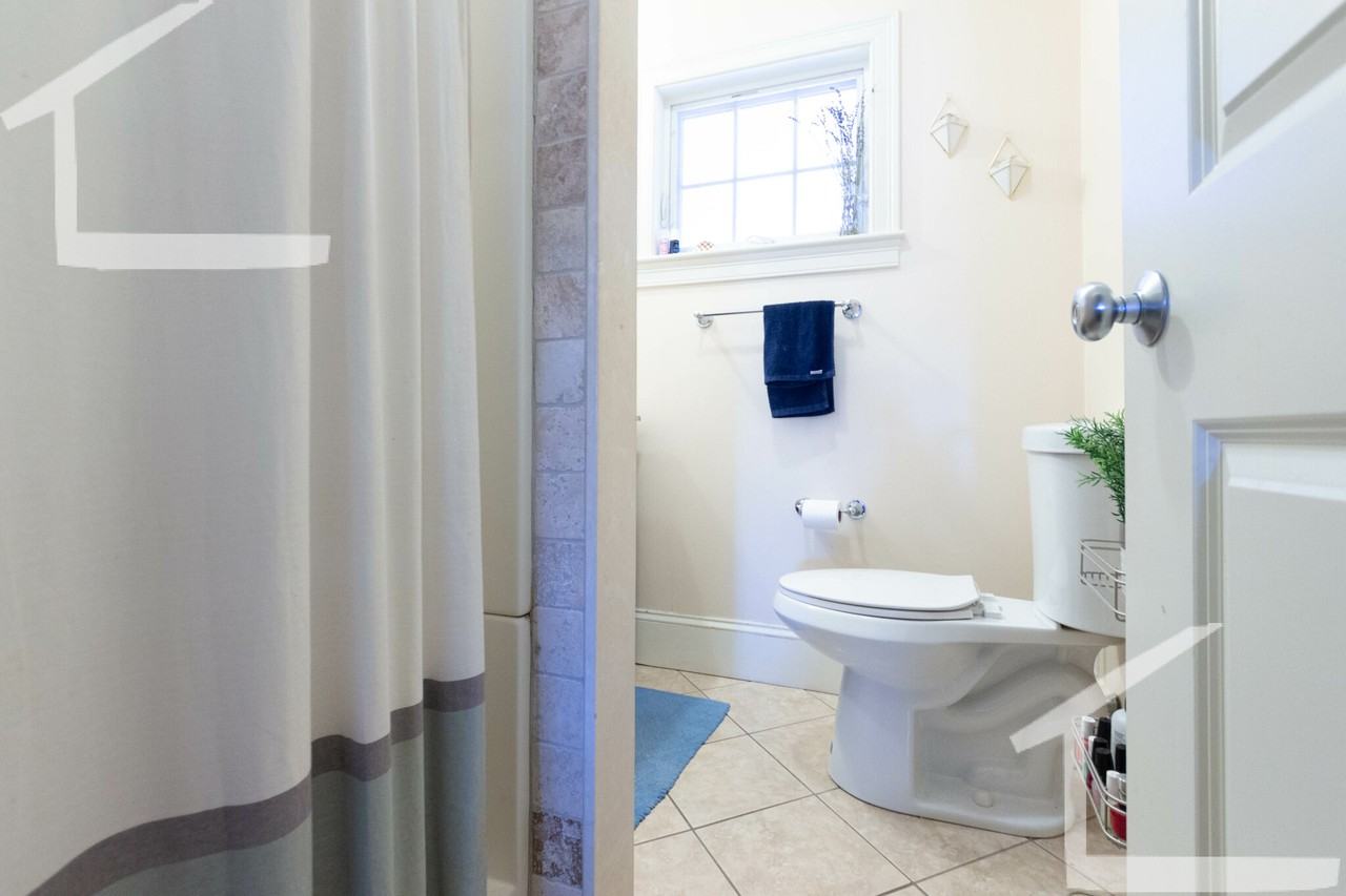 27 Lothrop St #2 - Photo 2 of 13