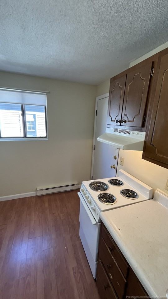17 Cross St #10 - Photo 2 of 17
