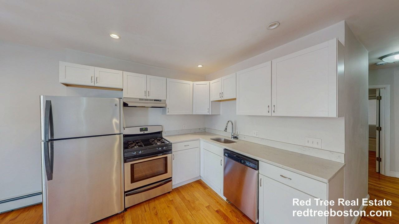 67 Marion St #2 - Photo 2 of 15