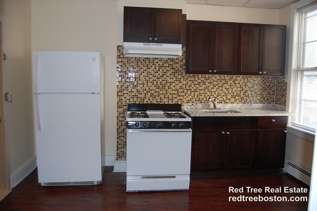 65 Putnam St #1 - Photo 3 of 9