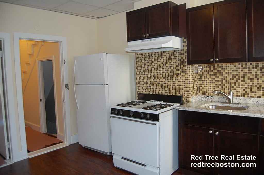 65 Putnam St #1 - Photo 5 of 9