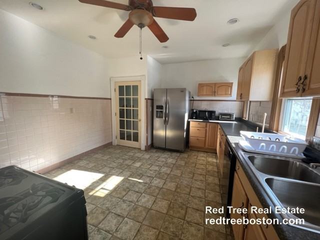 55 Kenmere Rd #55 - Photo 3 of 20