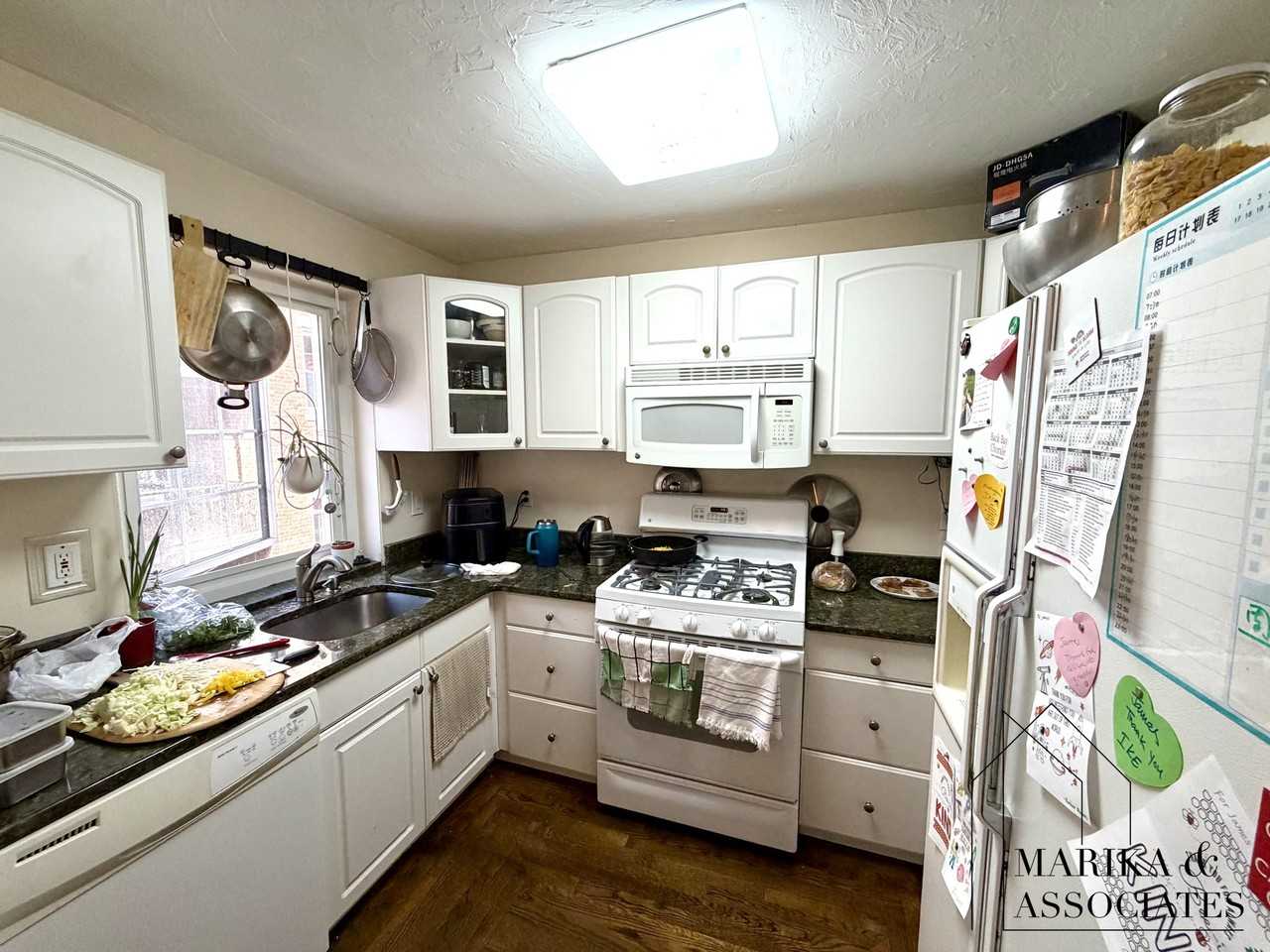 30 Saint Paul St #6 - Photo 5 of 14