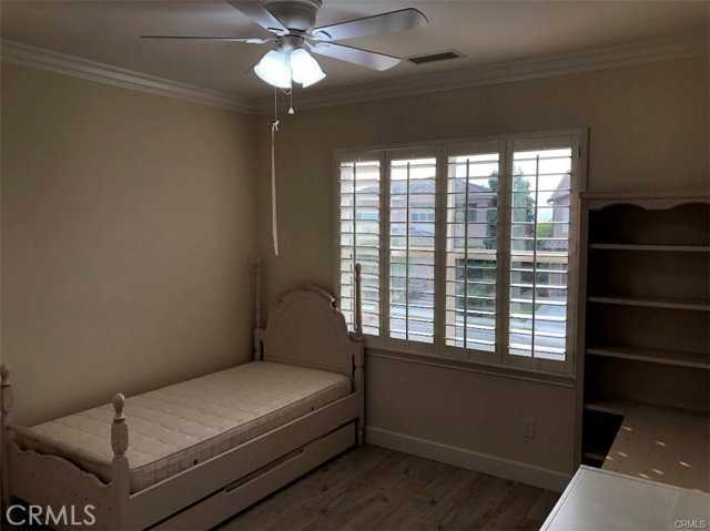 3159 E Phillips - Photo 7 of 8