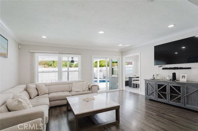 14761 Septo St - Photo 3 of 8