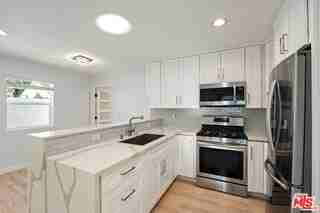 10726 Aqua Vista St - Photo 3 of 8