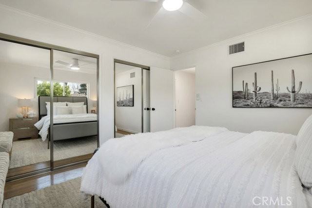 22529 Clarendon St - Photo 5 of 8