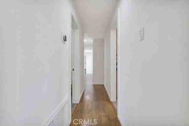 22529 Clarendon St - Photo 7 of 8
