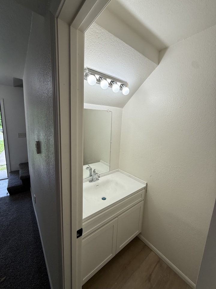 3417 E 69th St #3417 - Photo 6 of 13