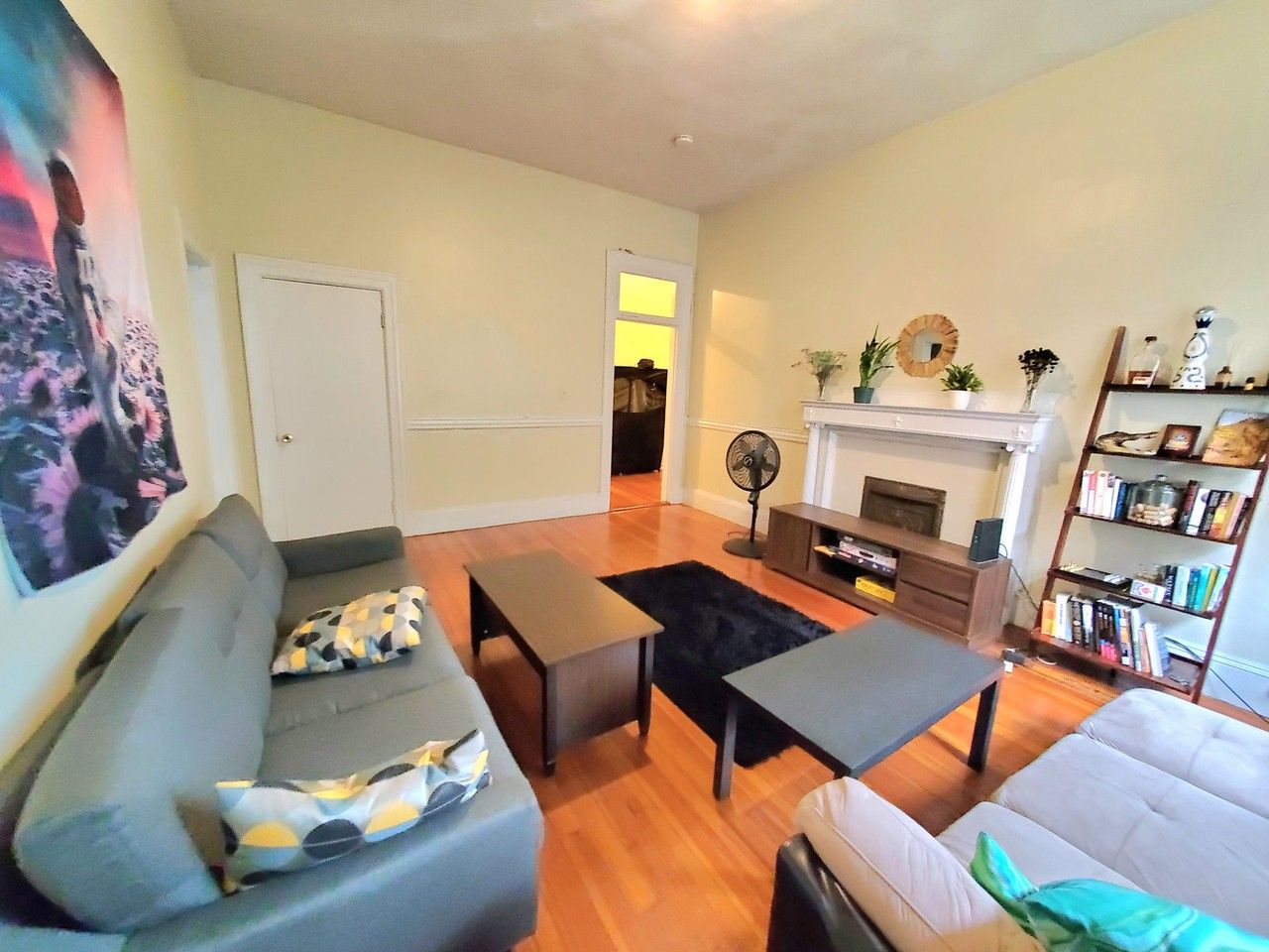 217 Harvard St #U2 - Photo 2 of 8