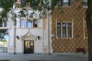 featured image of 1211 W Elmdale Ave #7