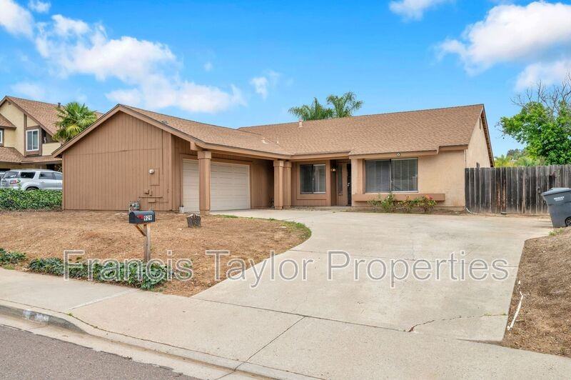 929 Mulberry Dr - Photo 3 of 37