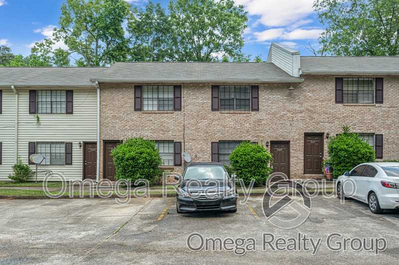 2109 Whetstone Ct - Photo 2 of 33
