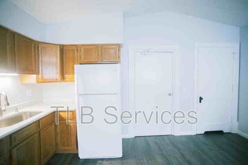 159 Bellman St - Photo 2 of 21