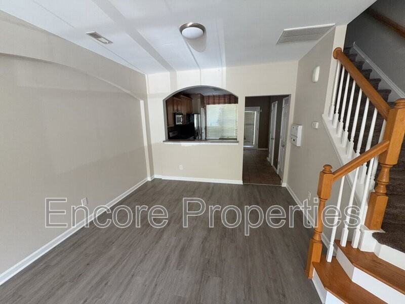8494 Central Dr - Photo 4 of 13