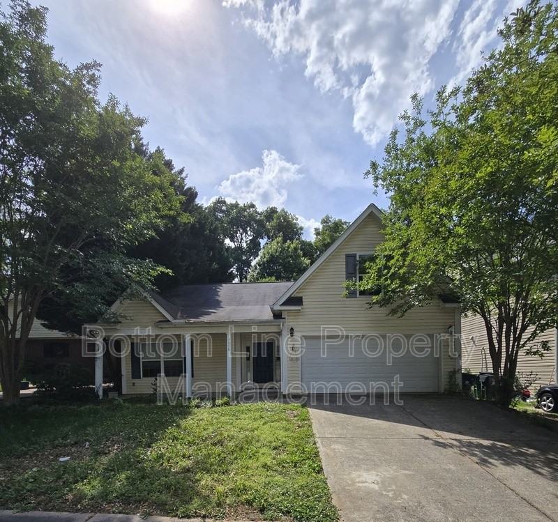 3850 Fircrest Dr - Photo 2 of 32