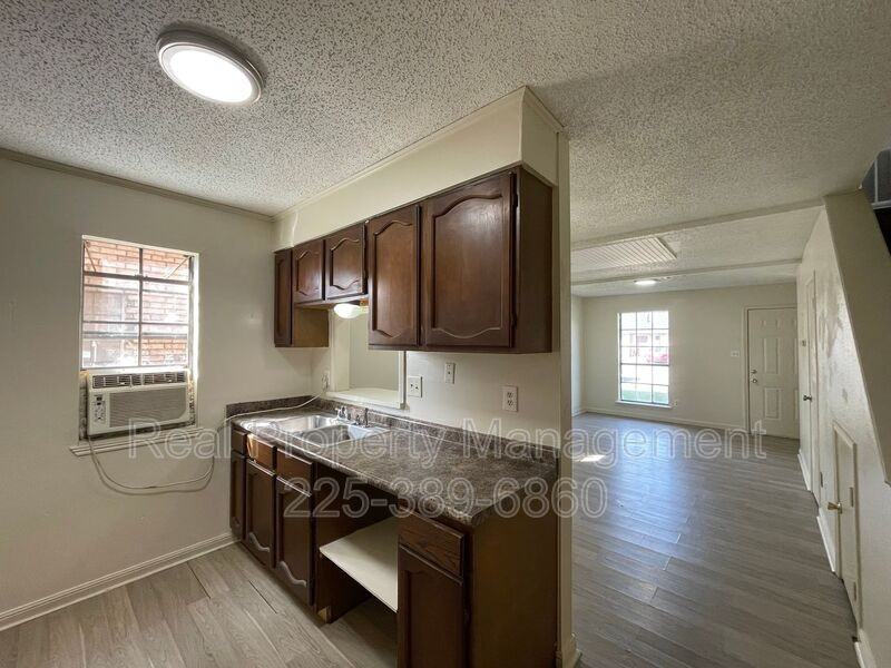 750 Hospital Rd #O4 - Photo 5 of 17