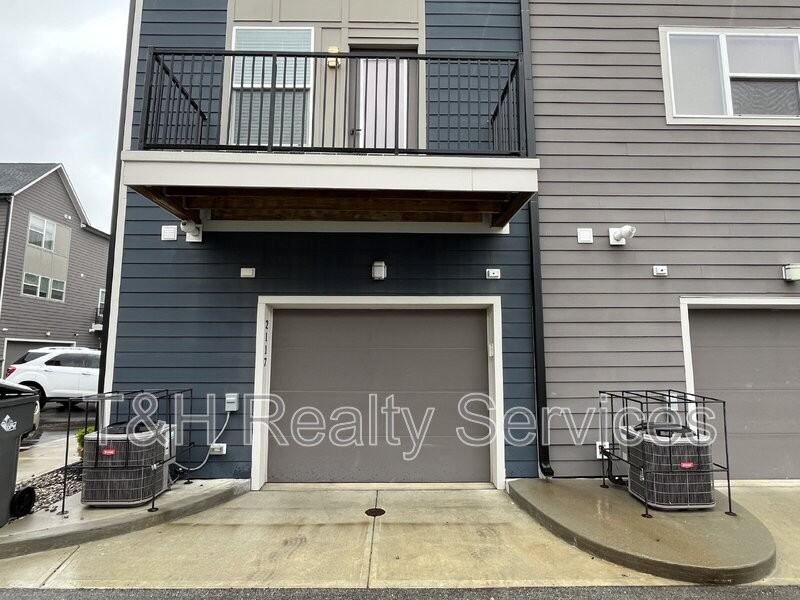 2117 Coretta Way - Photo 3 of 22