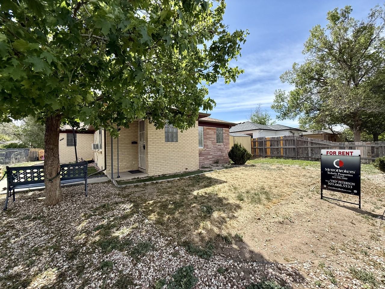 1920 Del Mar Pkwy - Photo 3 of 13
